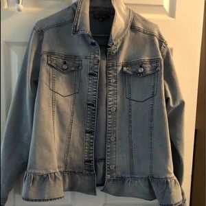 Jean jacket with frill at bottom